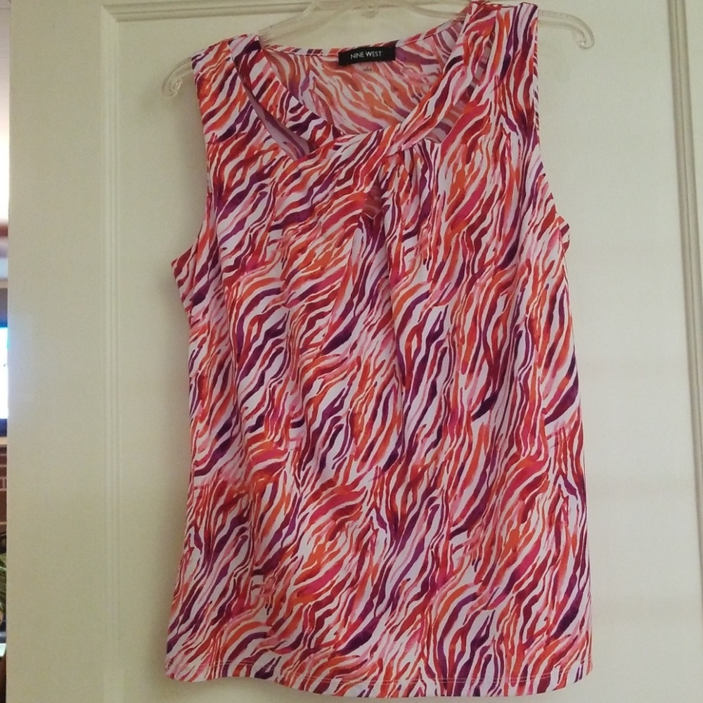 Nine West Tank
